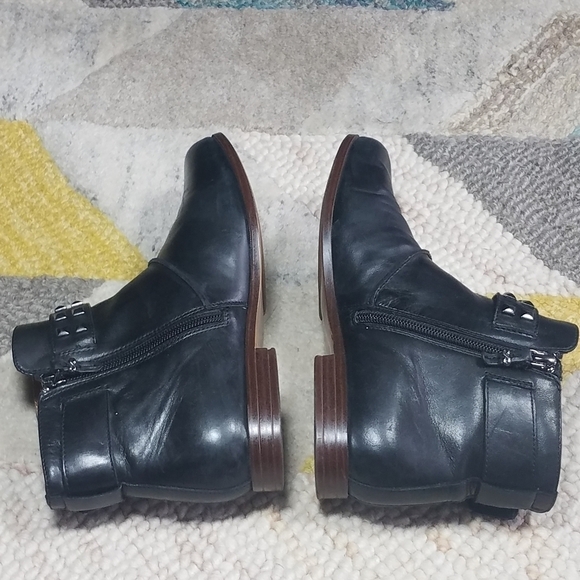 Earthies Treano Studded Moto Ankle Bootie - Picture 5 of 15